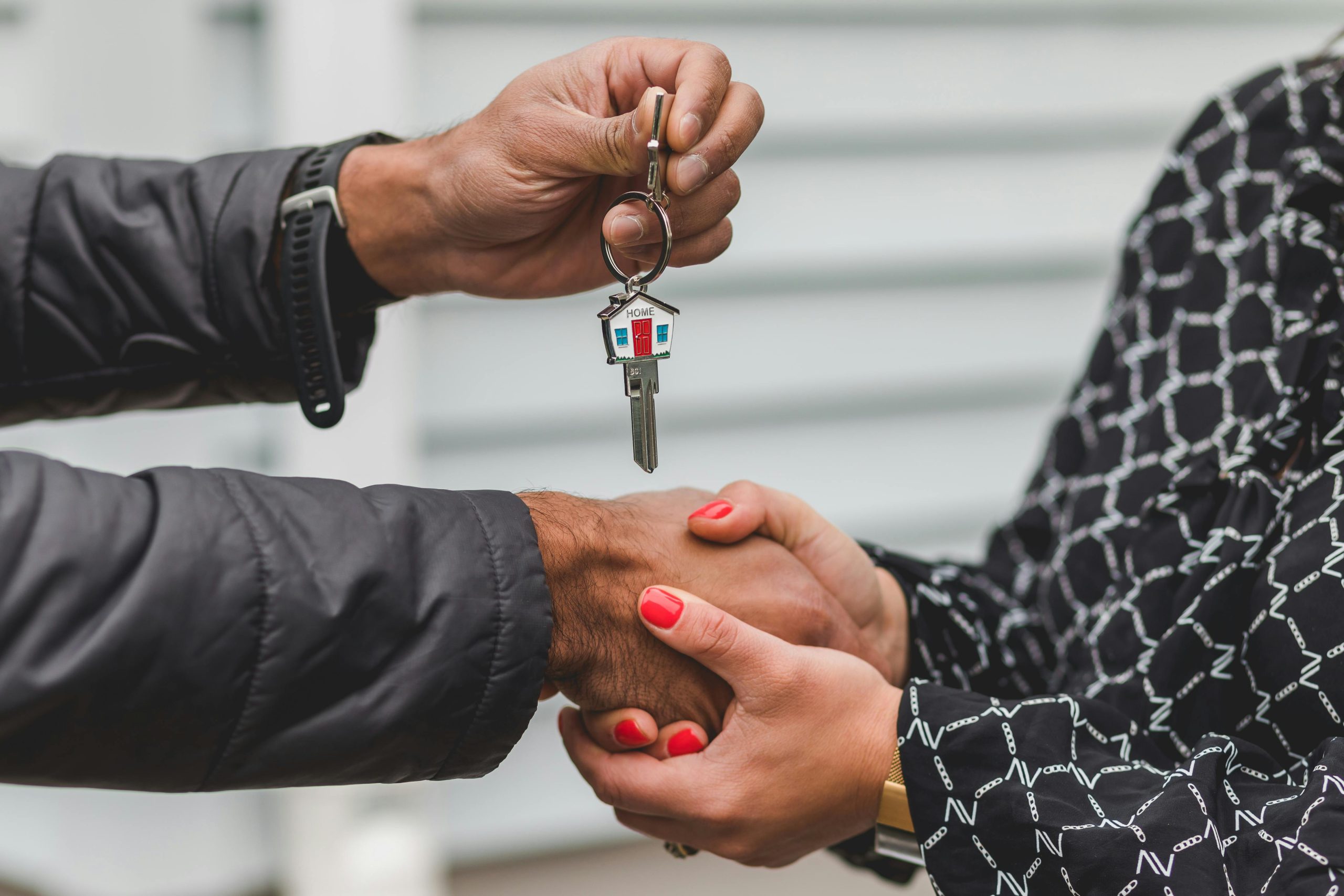 pexels-rdne-8293778 fixed interest rate, variable interest rate, or a combination of both.